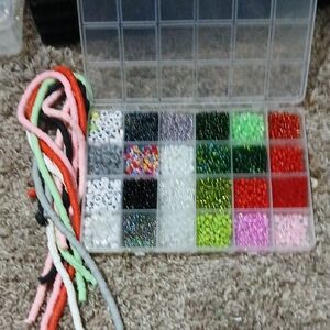 Colorful Bead and Pipe Cleaner Set